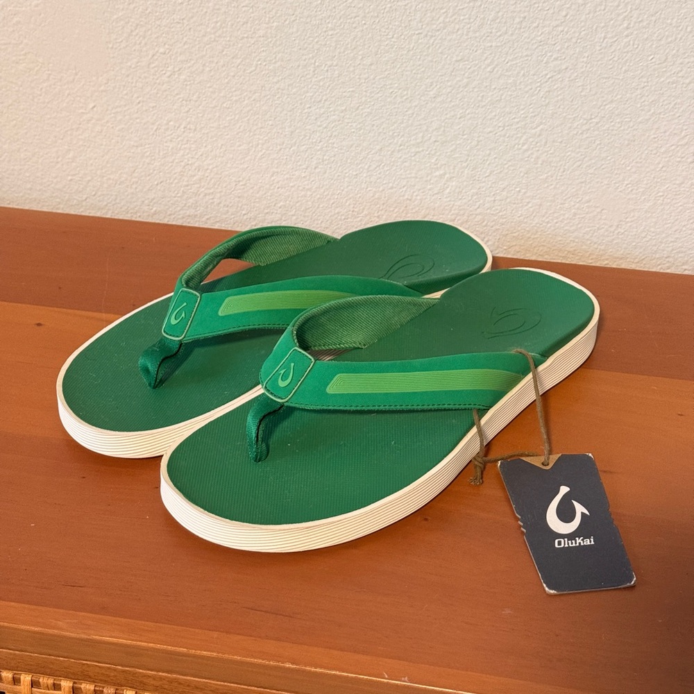OluKai Bamboo Green Sandals